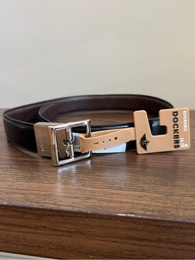New Dockers Boys Medium Black Brown Reversible Belt 26 28